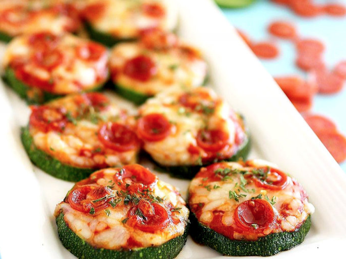 Zucchini Pizza Bites & Garden Salad